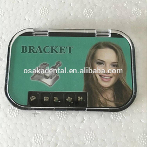 Hermoso diseño de soporte MIM ROTH de ortodoncia dental