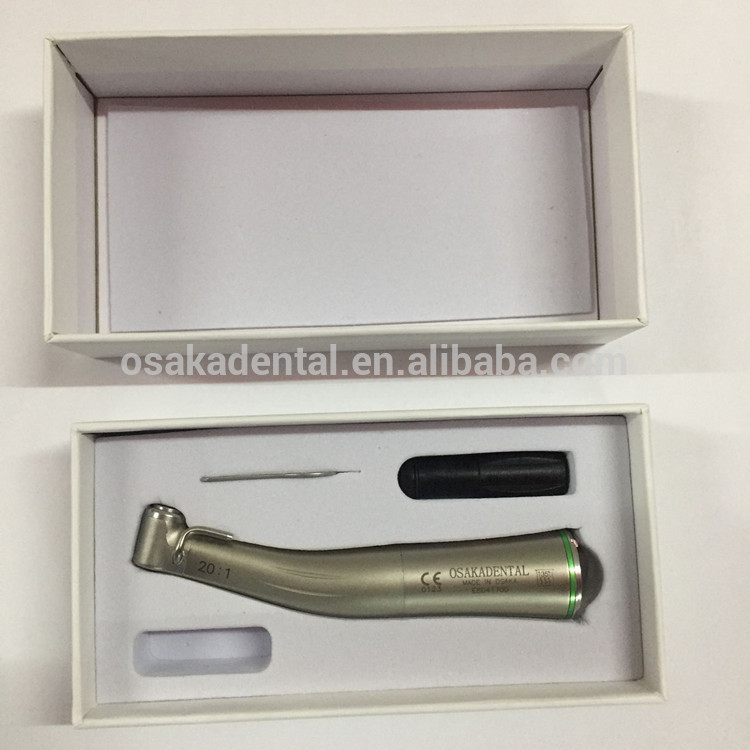 Una pieza de mano de implante dental 20: 1 de contra ángulo de baja velocidad con fibra óptica