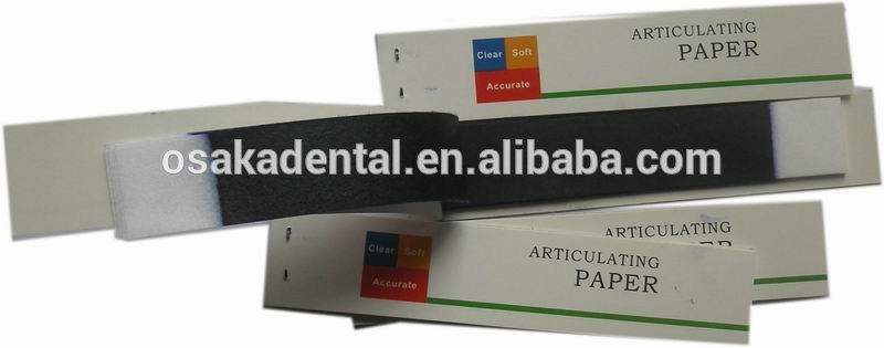 Un papel articulado dental rojo y azul grueso y fino