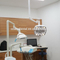 La lámpara / luz quirúrgica dental se puede instalar en la parte superior del techo