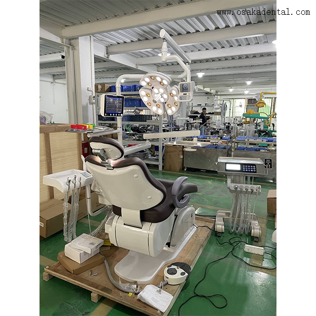 Sillón dental de lujo con cirugía de implante dental.