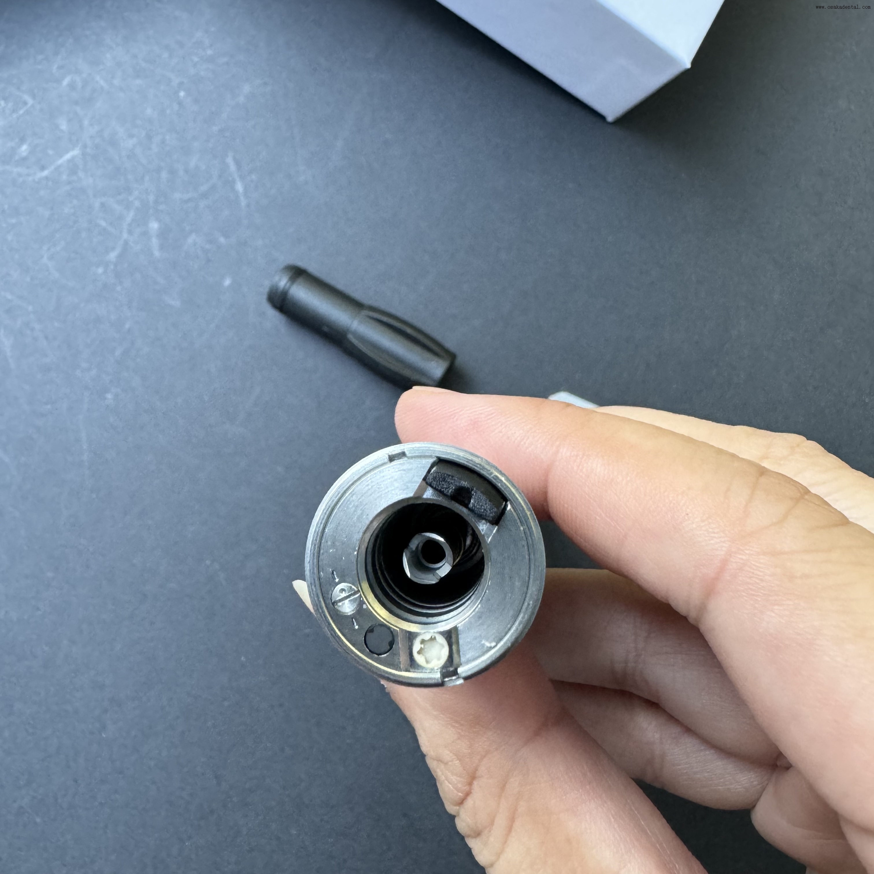 Contraángulo dental de fibra óptica 1:1 para fresas RA o fresas FG