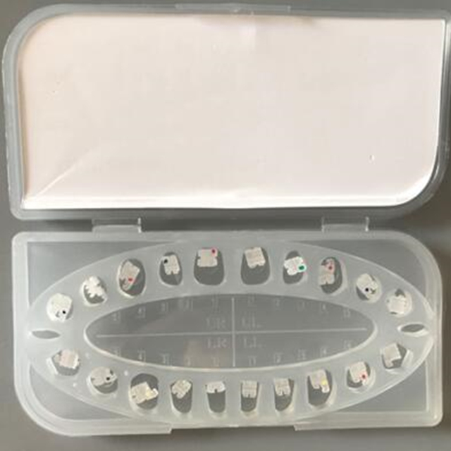 Soporte de cerámica ortodóntico dental más barato