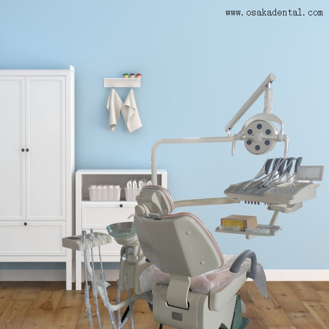 Silla dental con bandeja de instrumentos de pantalla táctil.