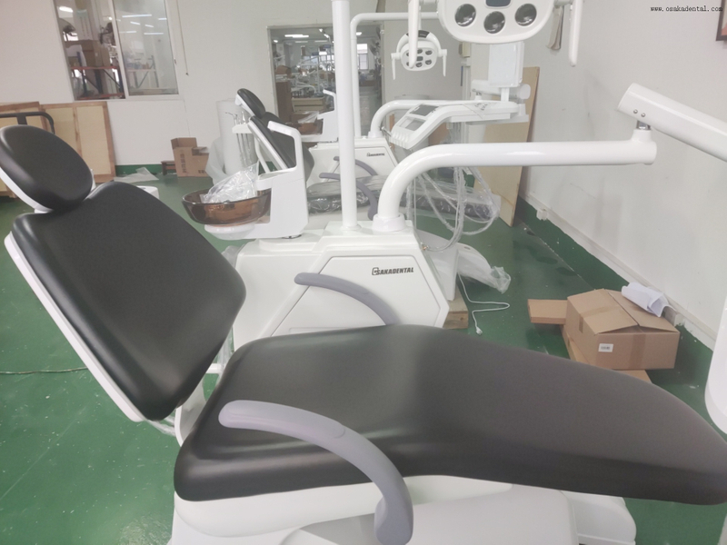 Sillón dental de alta calidad con luz LED avanzada y pedal multifuncional