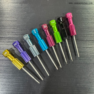 Destornilladores para implantes dentales coloridos