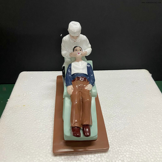 Modelo de exhibición de clínica dental de dentista con material de resina.