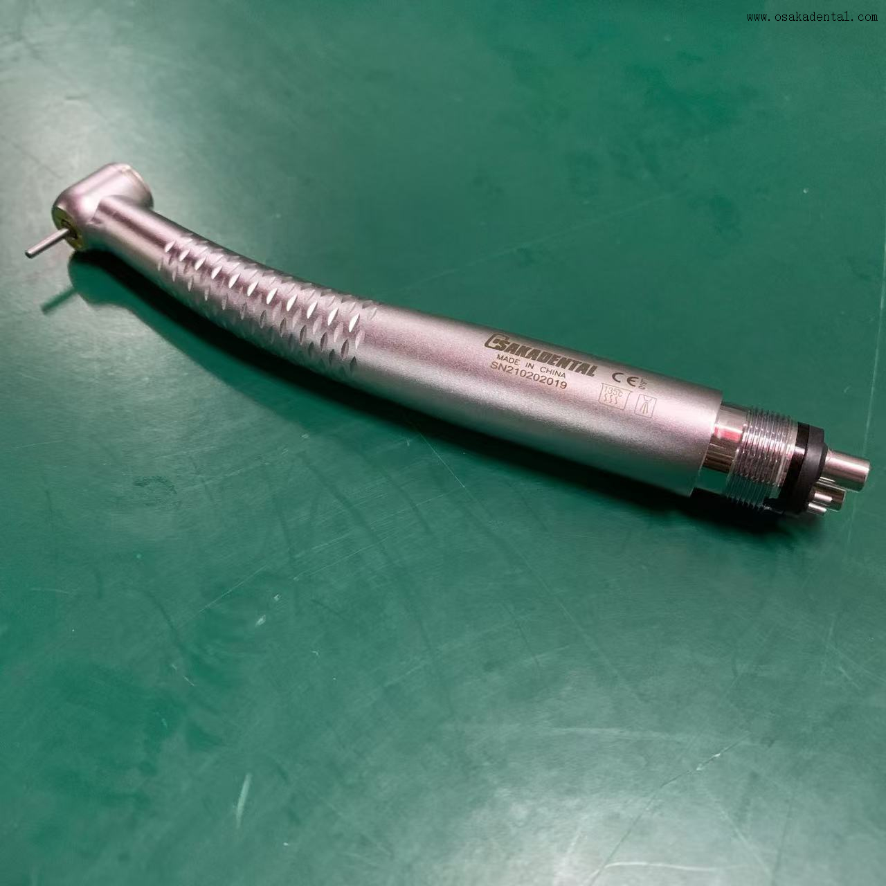 Pieza de mano Clini dental de alta velocidad con 5 LED con 2 o 4 orificios