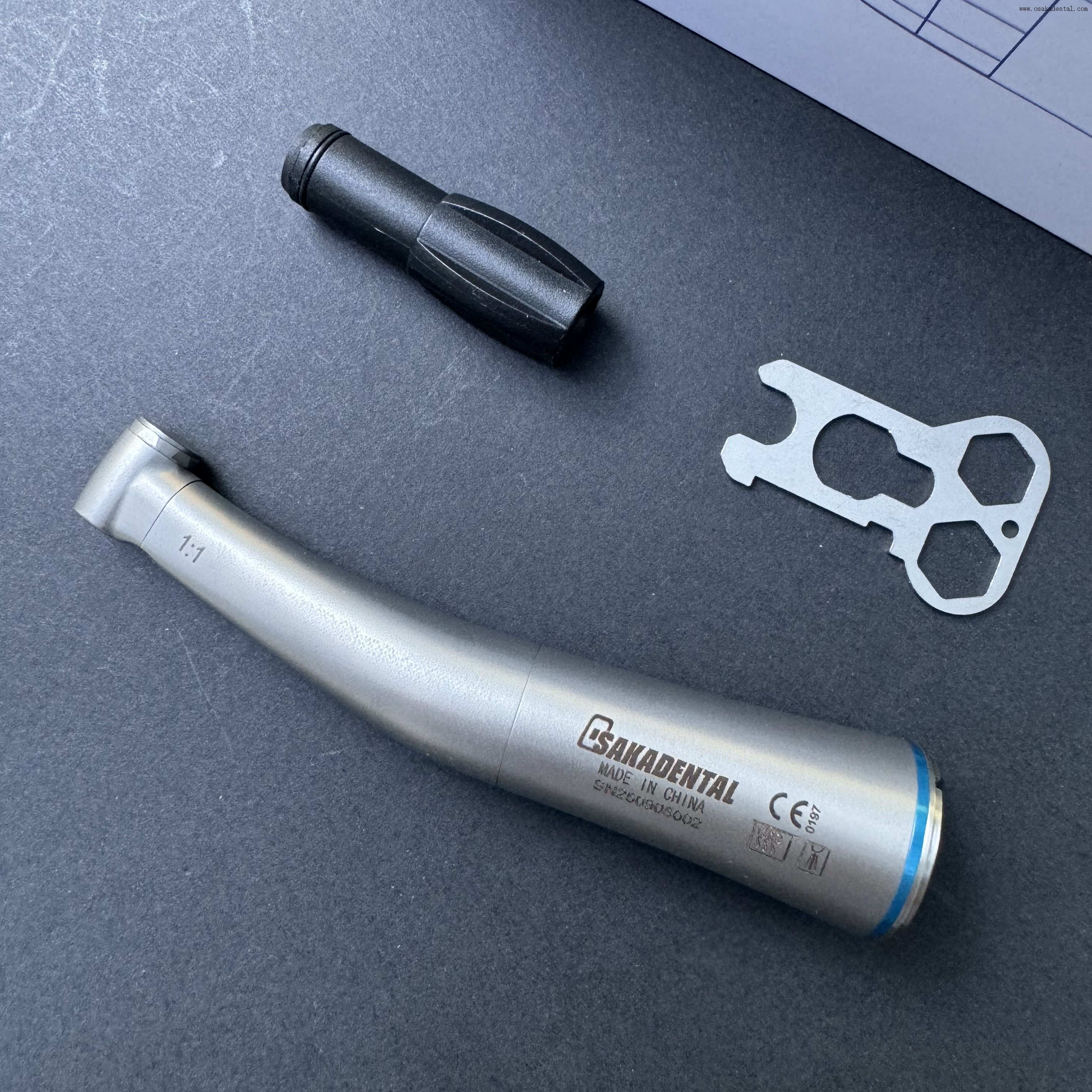 Contraángulo dental de fibra óptica 1:1 para fresas RA o fresas FG