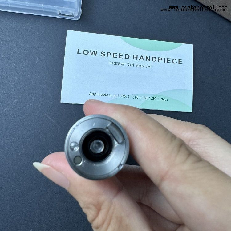 Dental 1:4.2 fibra óptica quirúrgica contraángulo cuerpo de titanio Spray interno OSA-R204-L