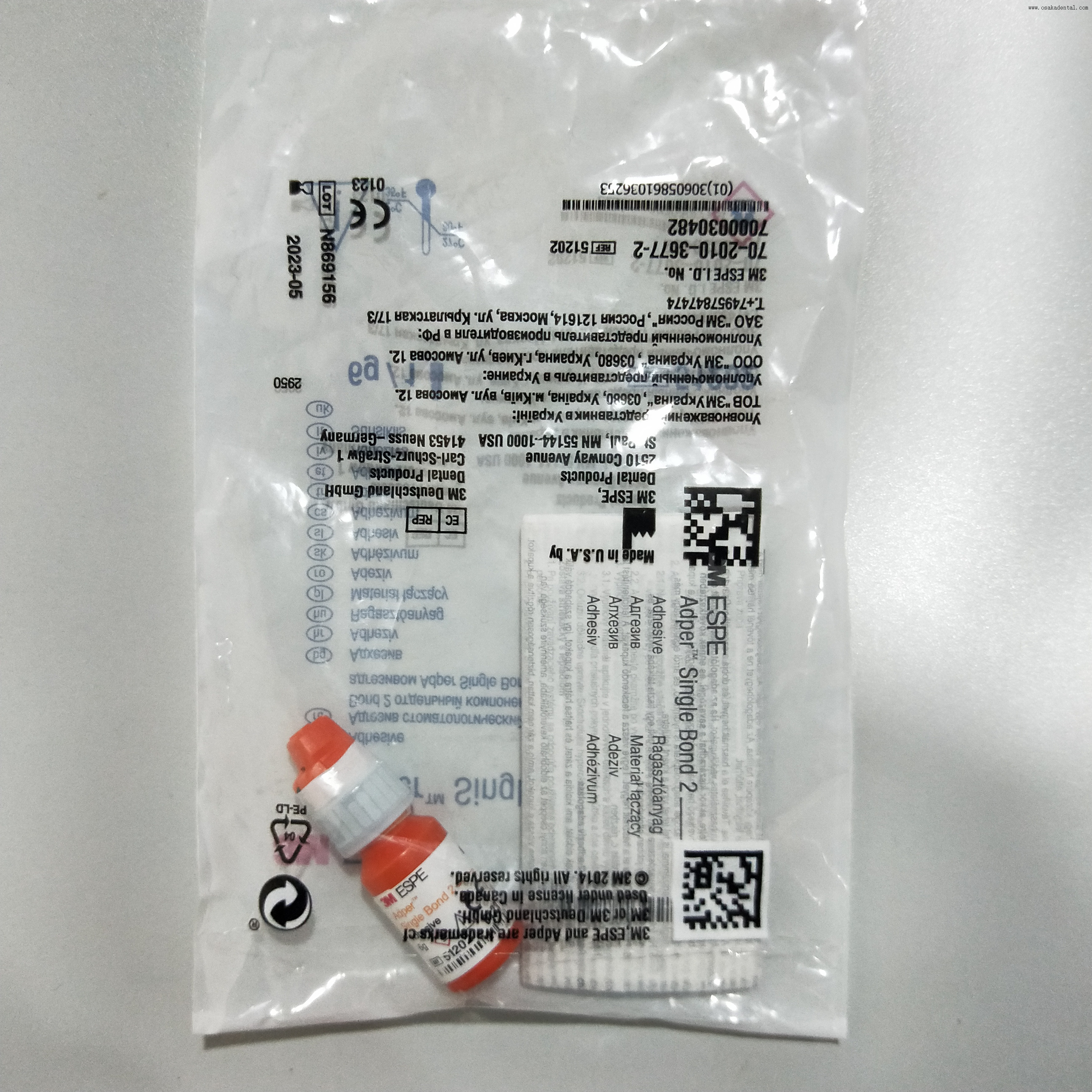 Adhesivo universal SingleBond: solución de un solo paso para una unión dental confiable