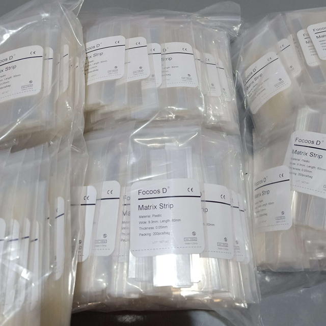 Productos de ortodoncia con tiras de matriz Mylar recta