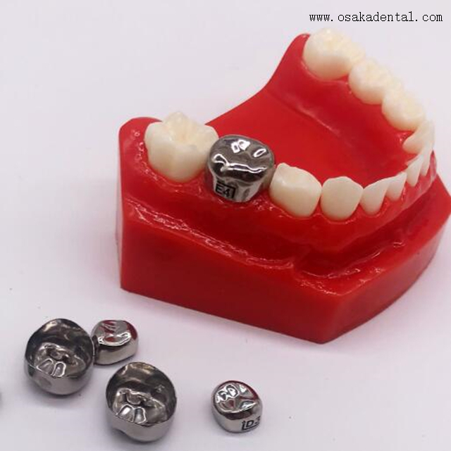 Accesorios de ortodoncia dental corona de metal para niños para niños.