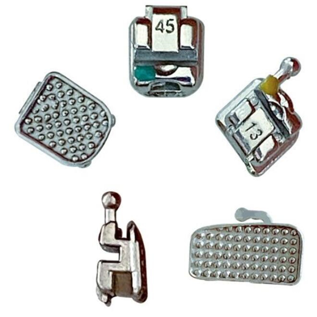 Soporte de metal auto-ligador ortodóntico dental.