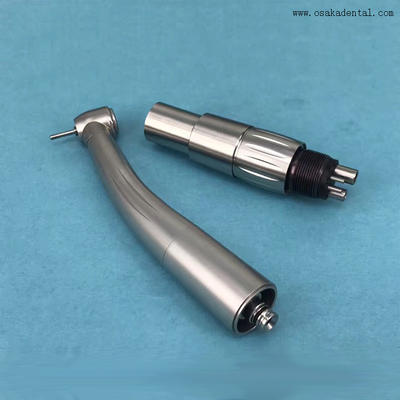 Limpieza y mantenimiento de pieza de mano dental.