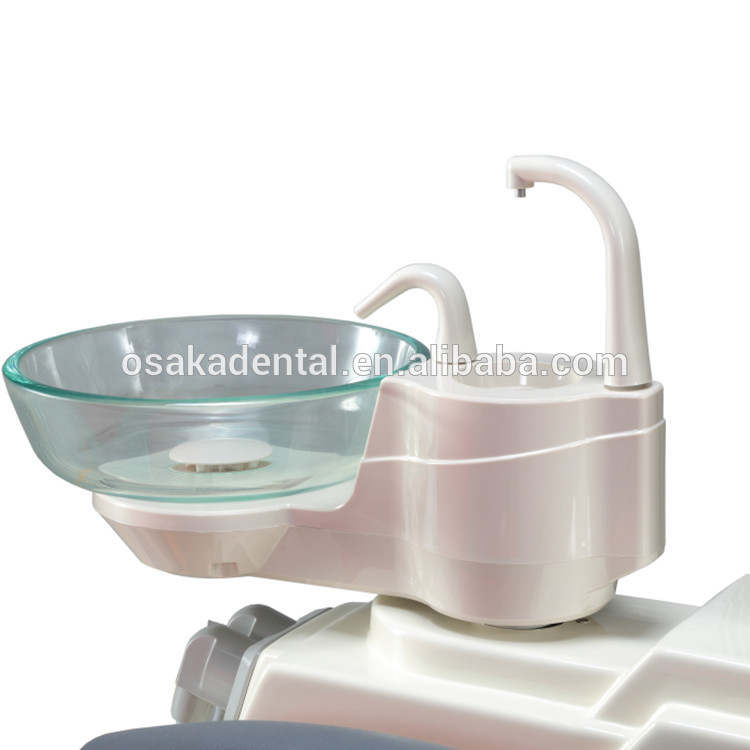 Una unidad dental de diseño de moda y un sillón dental con nueve recuerdos